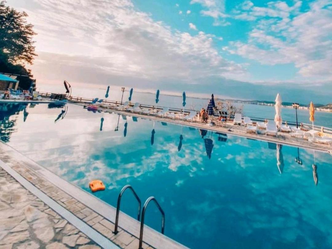 Villa Amos At Aquamarine Residence Vlora Kültér fotó