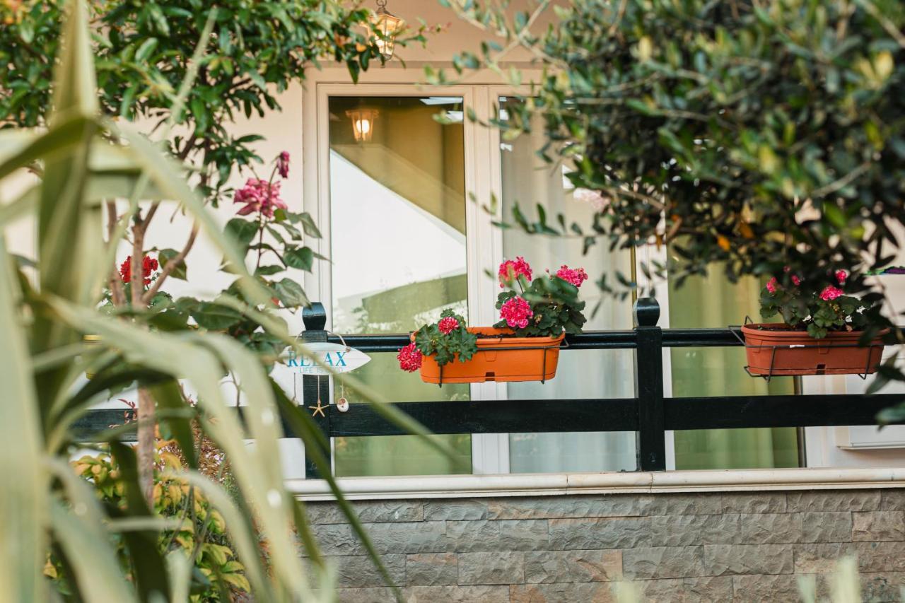 Villa Amos At Aquamarine Residence Vlora Kültér fotó