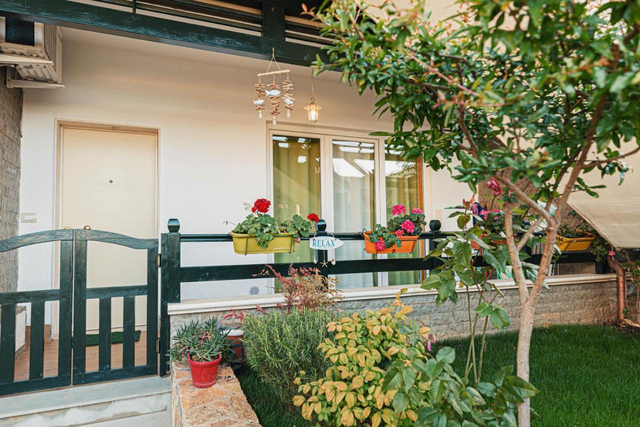 Villa Amos At Aquamarine Residence Vlora Kültér fotó