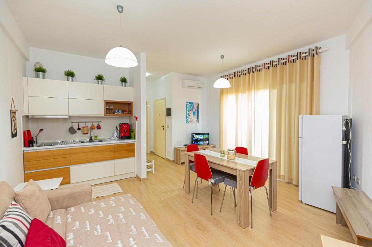 Villa Amos At Aquamarine Residence Vlora Kültér fotó